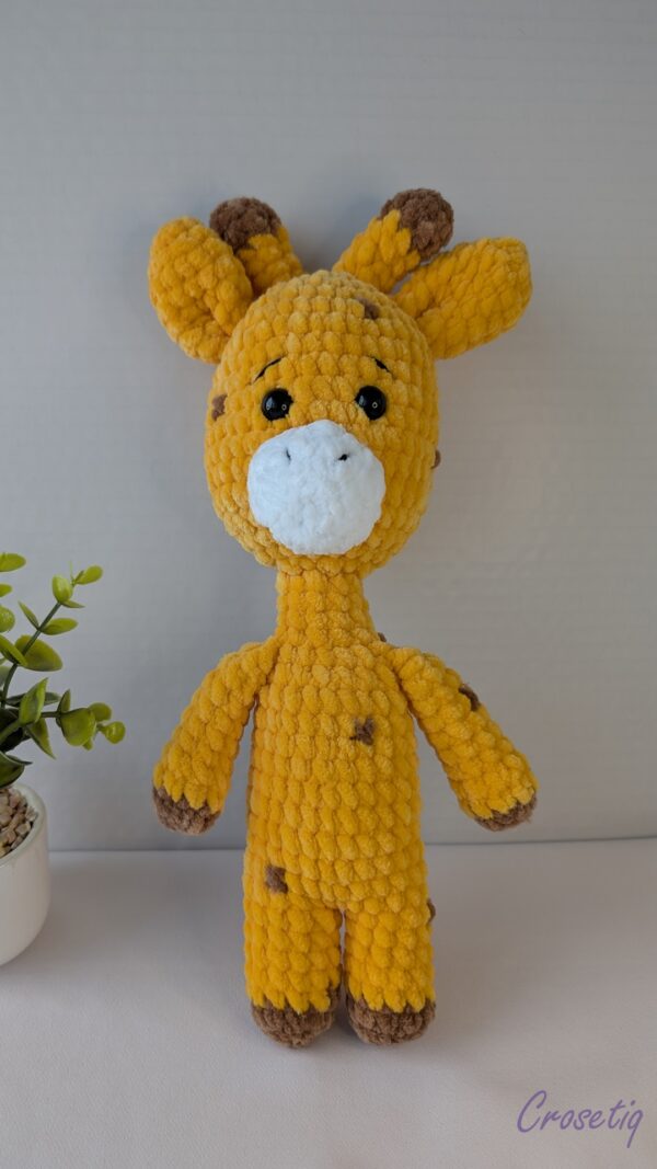Girafa crosetata Gifi - jucarie crosetata handmade, Crosetiq