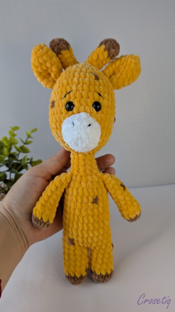 Girafa crosetata Gifi - jucarie crosetata handmade, Crosetiq