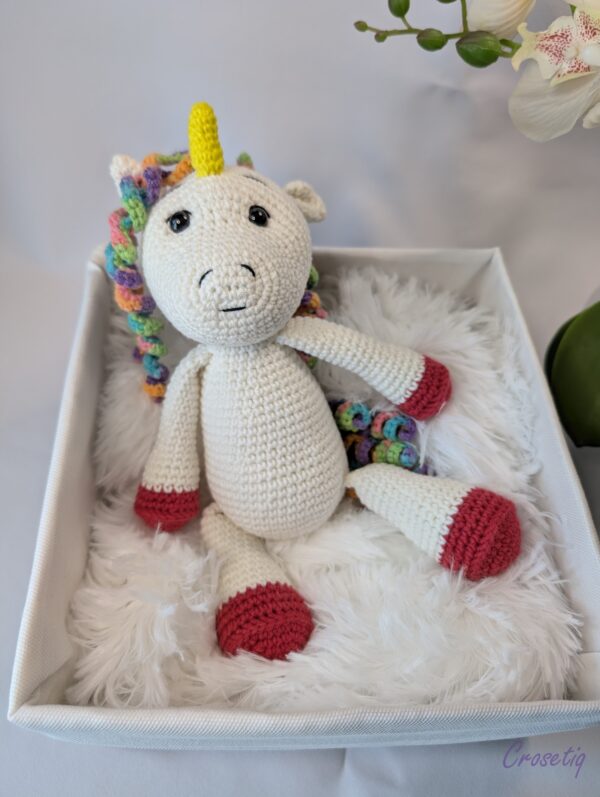 Unicorn crosetat Luna - jucarie crosetata handmade, Crosetiq