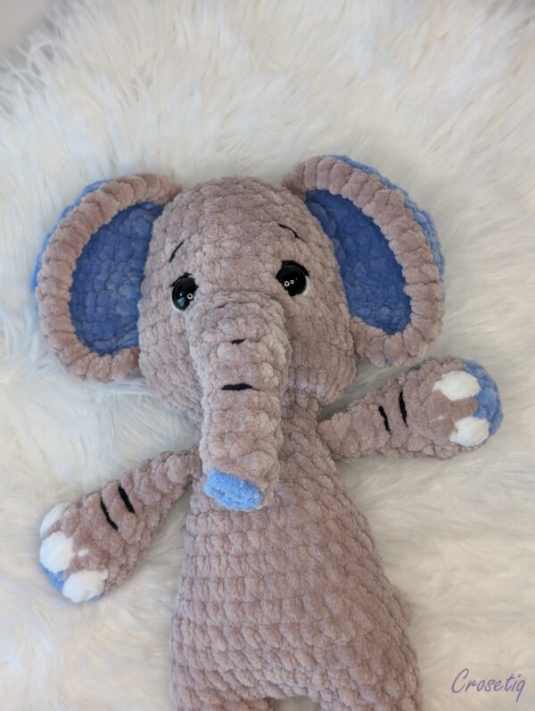 Elefant crosetat Ene - jucarie crosetata handmade, Crosetiq