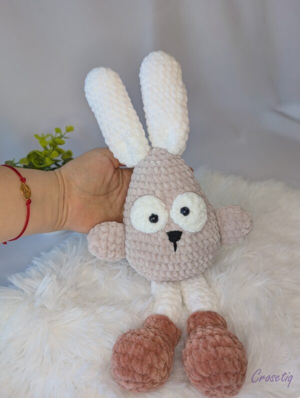 Iepuraș bebe crosetat - jucarie crosetata handmade, Crosetiq