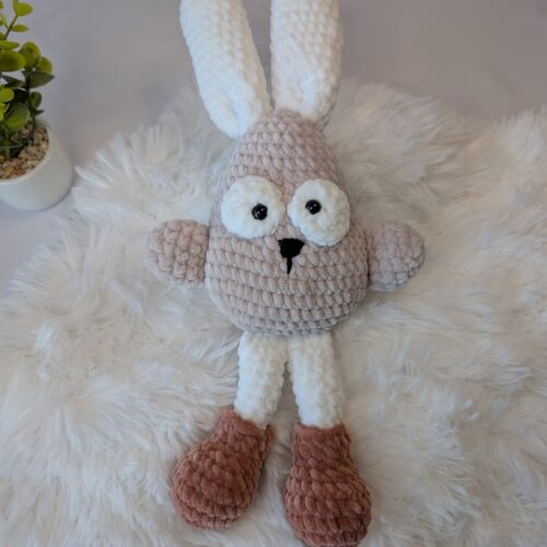 Iepuraș bebe crosetat - jucarie crosetata handmade, Crosetiq