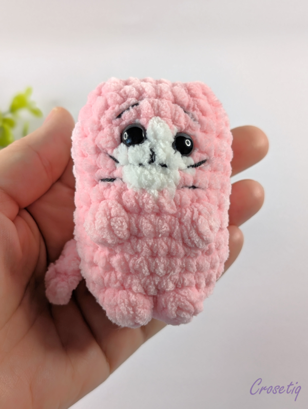 Pisicuță croșetată Kity - jucarie crosetata handmade, Crosetiq