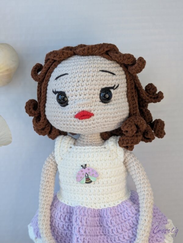 Papușă croșetată Amelia - jucarie crosetata handmade, Crosetiq