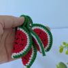 Breloc crosetat lubeniță - breloc crosetat handmade, Crosetiq