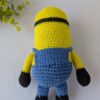 Minion croșetat - jucarie crosetata handmade, Crosetiq