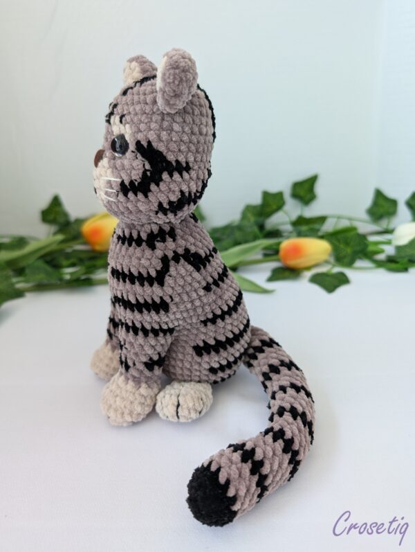 Pisicuță croșetată Dumitra - jucarie crosetata handmade, Crosetiq